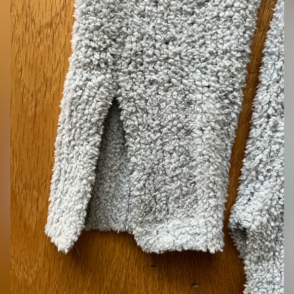 Woman’s Vera Wang hoodie, size large - Picture 2 of 3